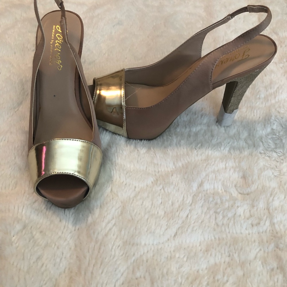Brown and gold high heals